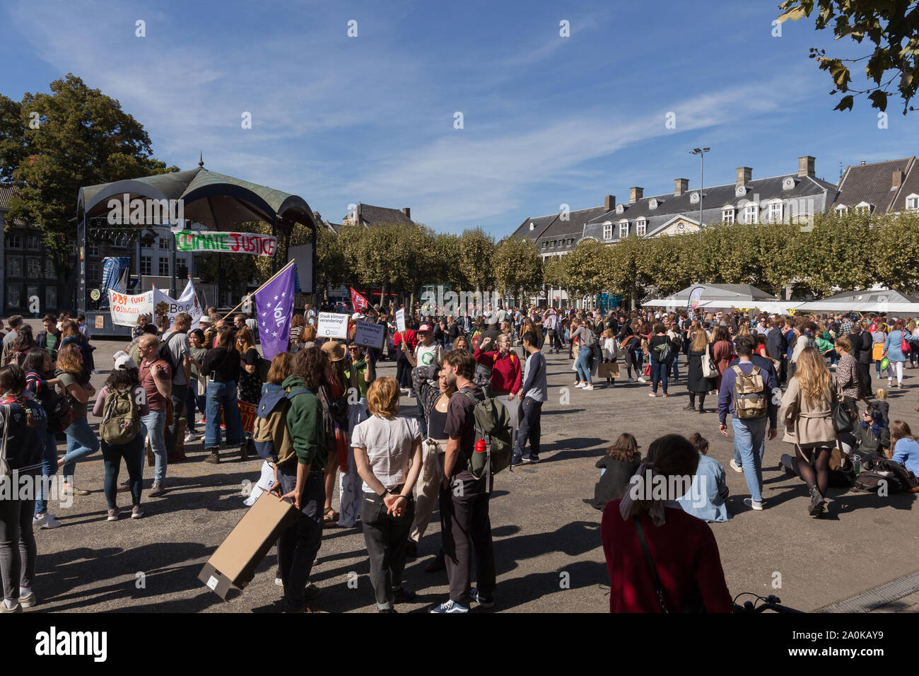 Imostrazione a Maastricht durante il clima globale sciopero chiedendo attenzione per gli obiettivi di sviluppo sostenibile e di agire per il conseguimento di obiettivi globali Foto Stock