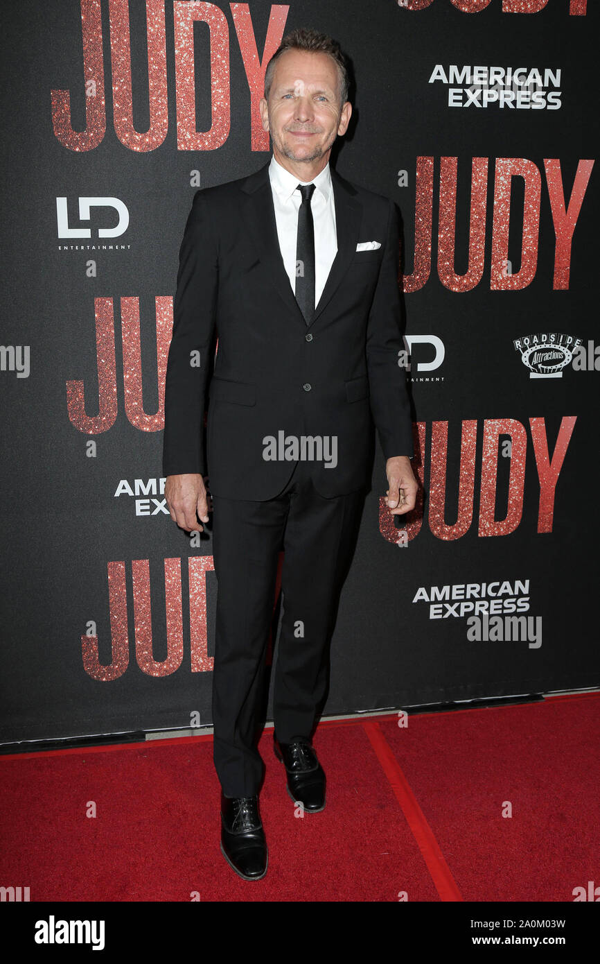 Settembre 19, 2019, Beverly Hills, CA, Stati Uniti d'America: LOS ANGELES - Sep 19: Sebastian Roche al ''Judy'' Premiere al Samuel Goldwyn Theatre il 19 settembre 2019 a Beverly Hills, CA (credito Immagine: © Kay Blake/ZUMA filo) Foto Stock