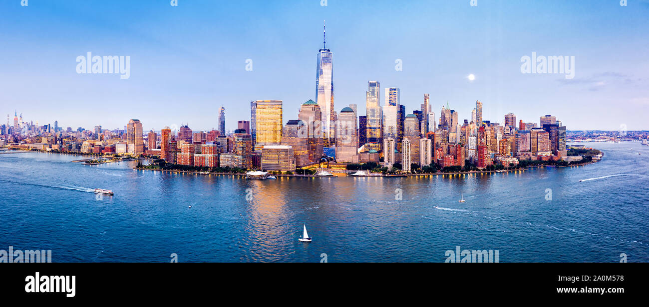 Panoramica aerea di Downtown skyline di New York Foto Stock