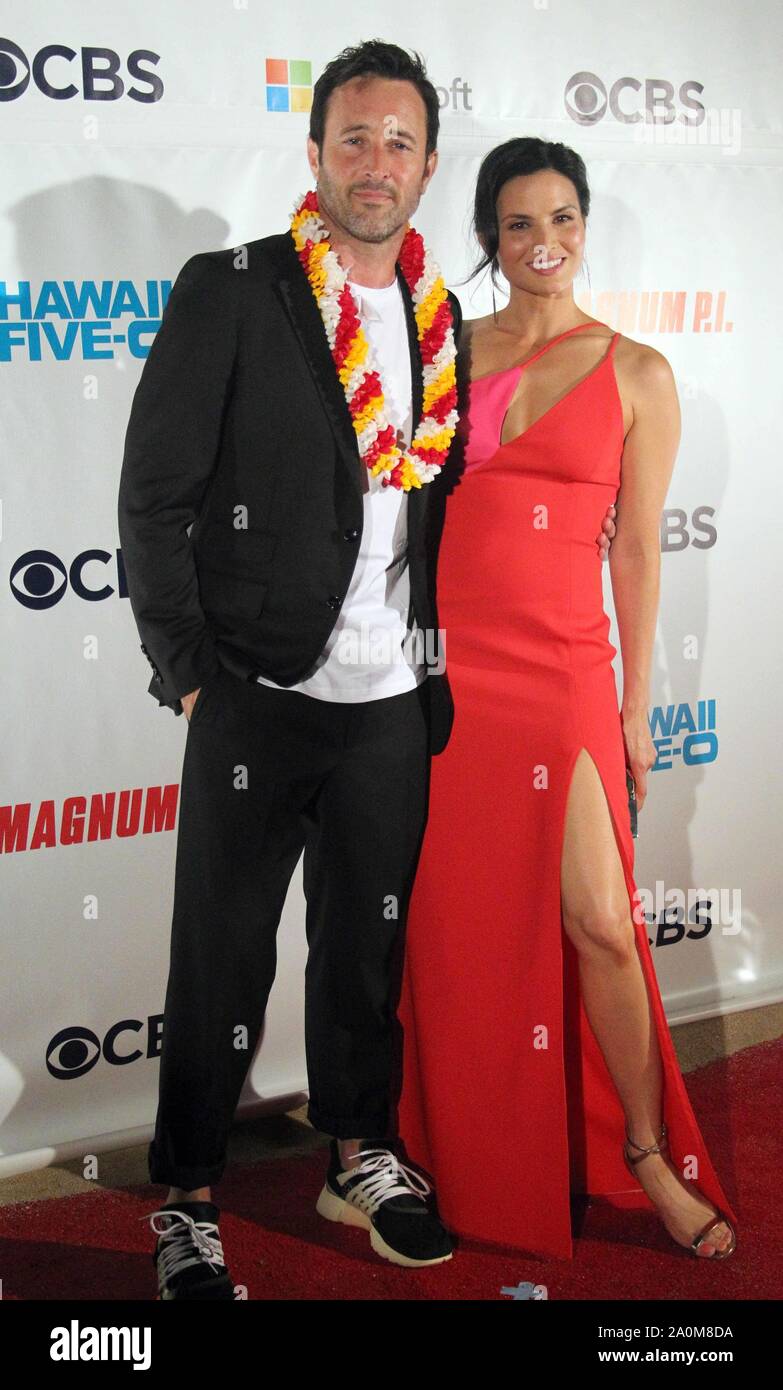 Settembre 19, 2019 - Alex O'Loughlin e Katrina legge durante le Hawaii Five-O e Magnum P.I. Tramonto sulla spiaggia evento sulla spiaggia di Waikiki a Honolulu, Hawaii - Michael Sullivan/CSM Foto Stock