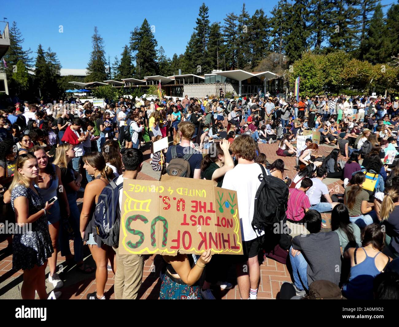 Scuola Walk-Out evento presso UC Berkeley campus su settembre 20th, 2019, il primo giorno del clima internazionale settimana di sciopero Foto Stock