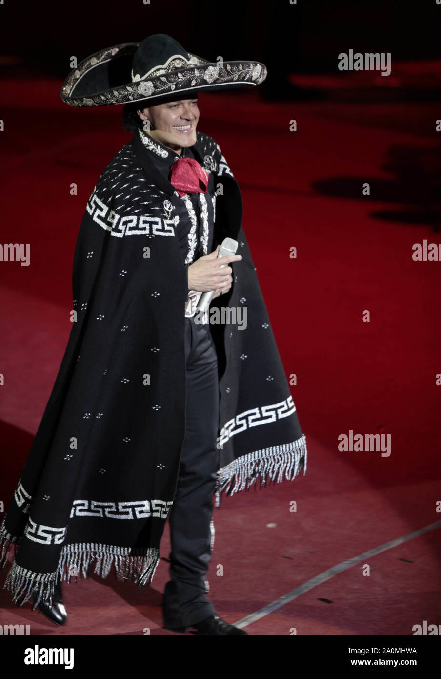 Pedro Fernandez duranti su concierto en el palenque de la Feria de Leon , Guanajuato el 18 de enero del 2013.. (*Foto:TiradorTercero/NortePhoto*) Foto Stock