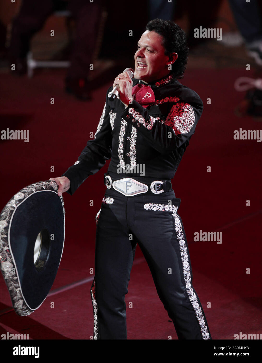 Pedro Fernandez duranti su concierto en el palenque de la Feria de Leon , Guanajuato el 18 de enero del 2013.. (*Foto:TiradorTercero/NortePhoto*) Foto Stock