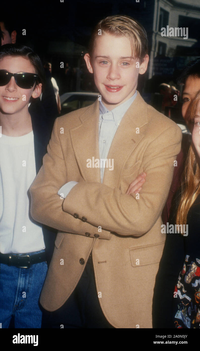 Westwood, CALIFORNIA, STATI UNITI D'AMERICA 17 dicembre 1994 attore Macaulay Culkin assiste Warner Bros Foto' 'Richie ricco' Premiere sul dicembre 17, 1994 a Mann Bruin Theatre di Westwood, California, Stati Uniti d'America. Foto di Barry re/Alamy Stock Photo Foto Stock