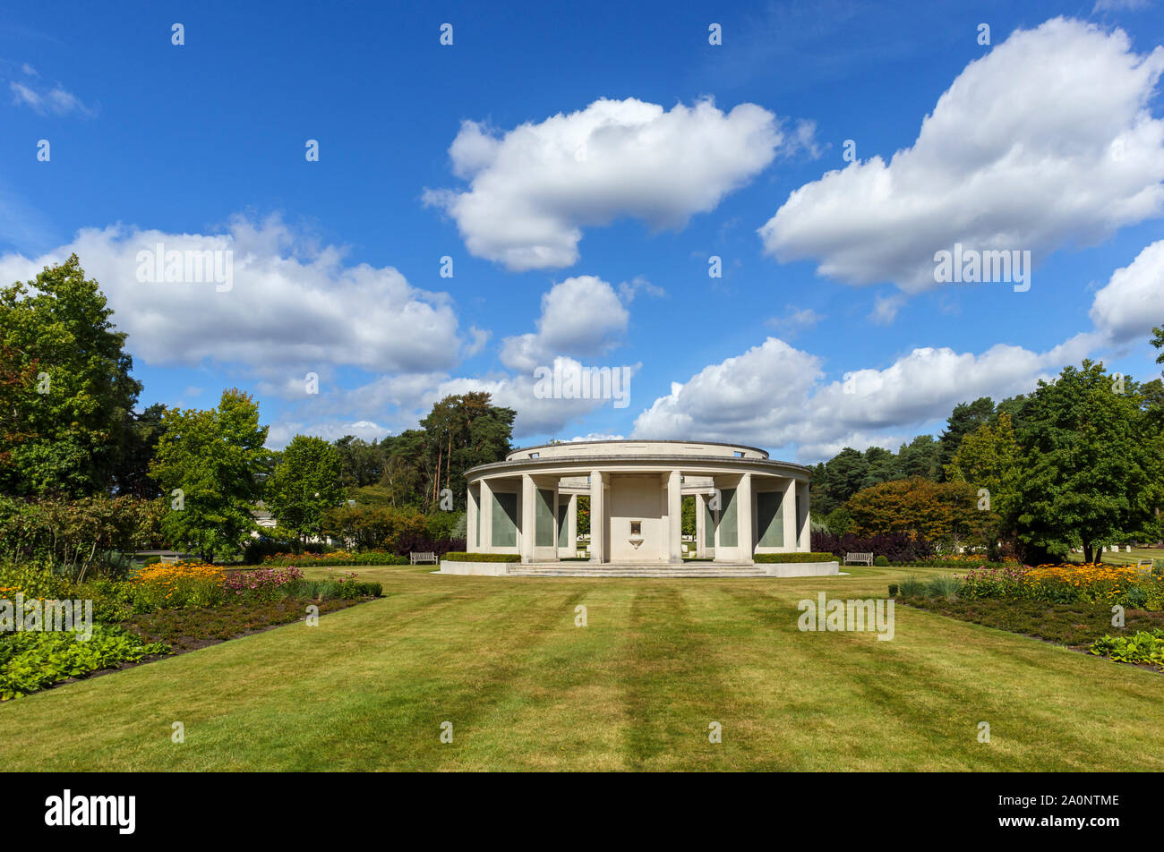 La Brookwood 1939-1945 Memorial nei cimiteri militari a Brookwood cimitero di Pirbright, Woking, Surrey, Inghilterra sudorientale, REGNO UNITO Foto Stock