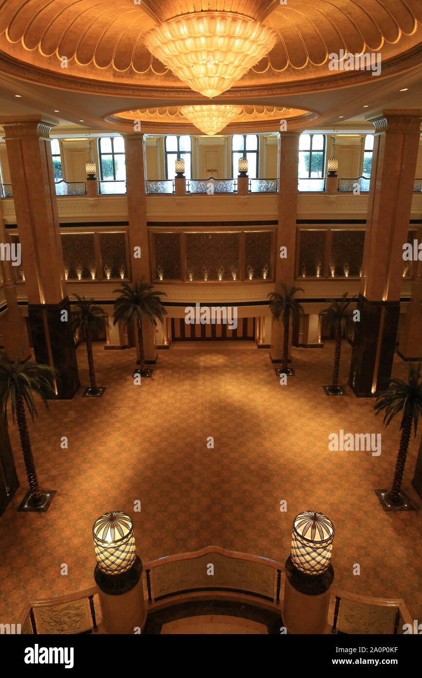 Emirates Palace. 2005. Abou Dhabi. Emirats Arabes Unis. / Emirates Palace. 2005. Emirato di Abu Dhabi. Foto Stock