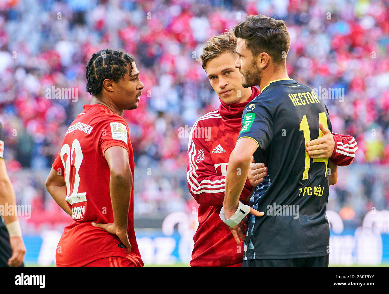 Monaco di Baviera, Germania. Xxi Sep, 2019. Serge GNABRY, FCB 22 Giosuè KIMMICH, FCB 32 Jonas HECTOR, 1.FCK 14 equità della collegialità, abbraccio, congratulazioni, equo, FC Bayern Munich - 1.FC Köln - DFL REGOLAMENTI VIETANO QUALSIASI USO DI FOTOGRAFIE come sequenze di immagini e/o quasi-VIDEO - 1.della Lega calcio tedesca, Monaco di Baviera, Settembre 21, 2019 stagione 2019/2020, giornata 05, FCB, München, Colonia Credito: Peter Schatz/Alamy Live News Foto Stock