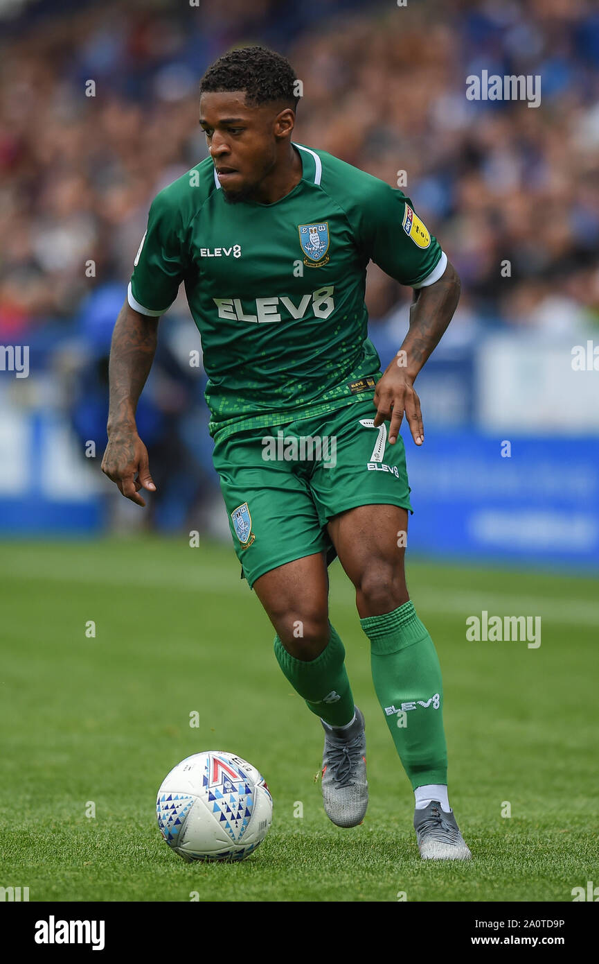 Il 15 settembre 2019, John Smiths Stadium, Huddersfield Inghilterra; Sky scommessa campionato di calcio, Huddersfield Town vs Sheffield mercoledì ;Kadeem Harris (7) di Sheffield mercoledì con la sfera Credito: Dean Williams/News immagini English Football League immagini sono soggette a licenza DataCo Foto Stock