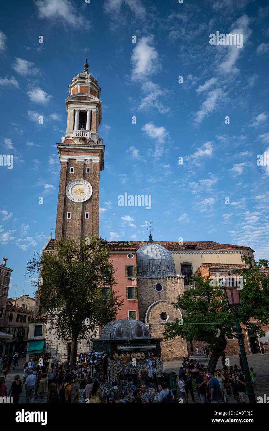 Il campanile (campanile) dei Santi Apostoli, Venezia, Italia Foto Stock