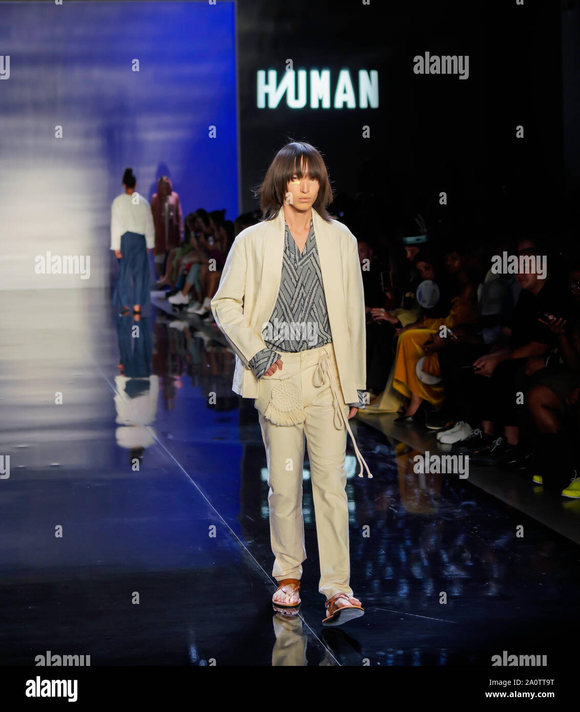 ICY presenta Primavera Estate 2020 Runway Show: Designer HIUMAN Foto Stock