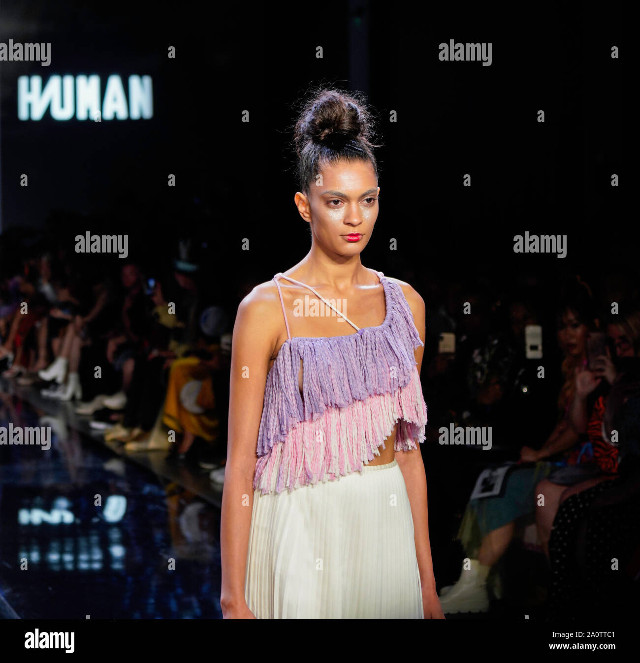 ICY presenta Primavera Estate 2020 Runway Show: Designer HIUMAN Foto Stock