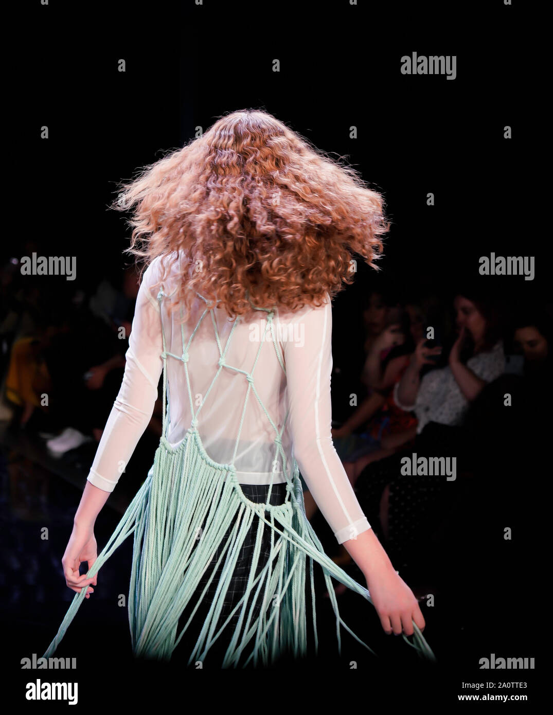 ICY presenta Primavera Estate 2020 Runway Show: Designer HIUMAN Foto Stock