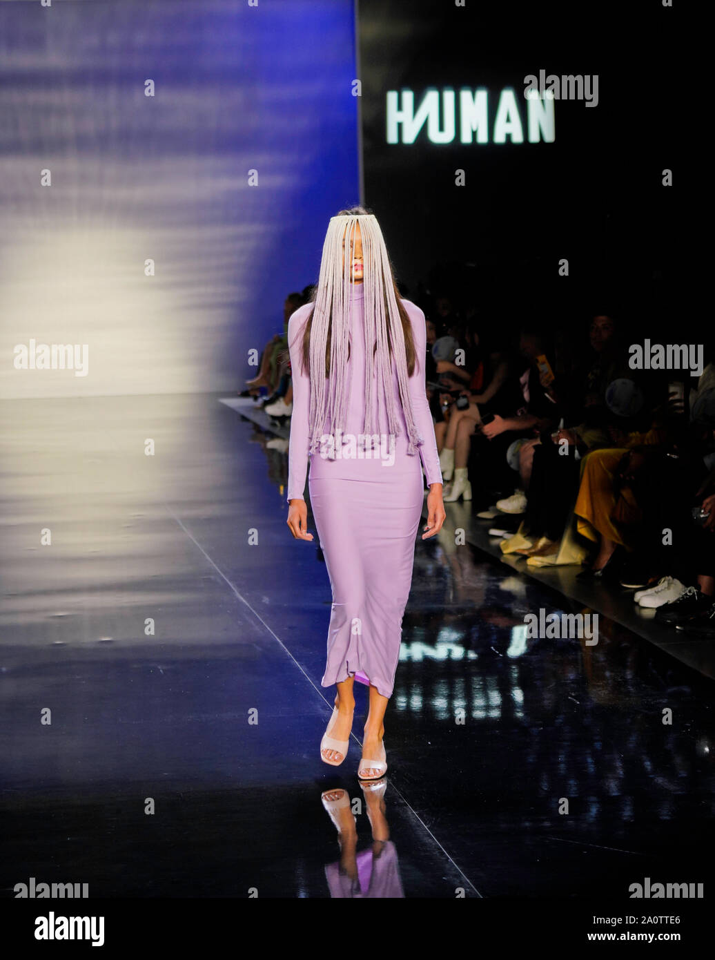 ICY presenta Primavera Estate 2020 Runway Show: Designer HIUMAN Foto Stock