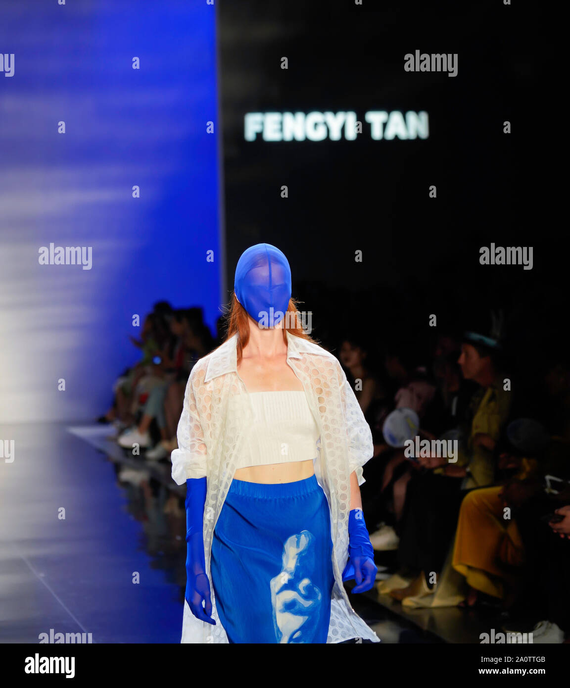 ICY presenta Primavera Estate 2020 Runway Show: Designer Fengyi Tan Foto Stock