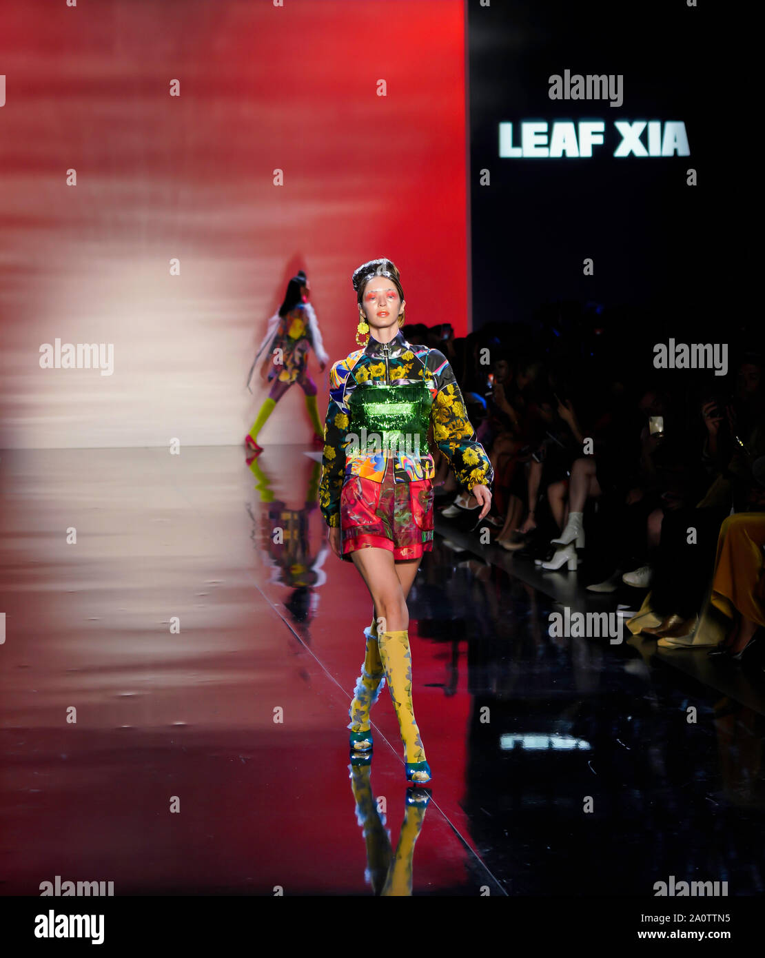 CY presenta Primavera Estate 2020 Runway Show: Designer Leaf Xia Foto Stock