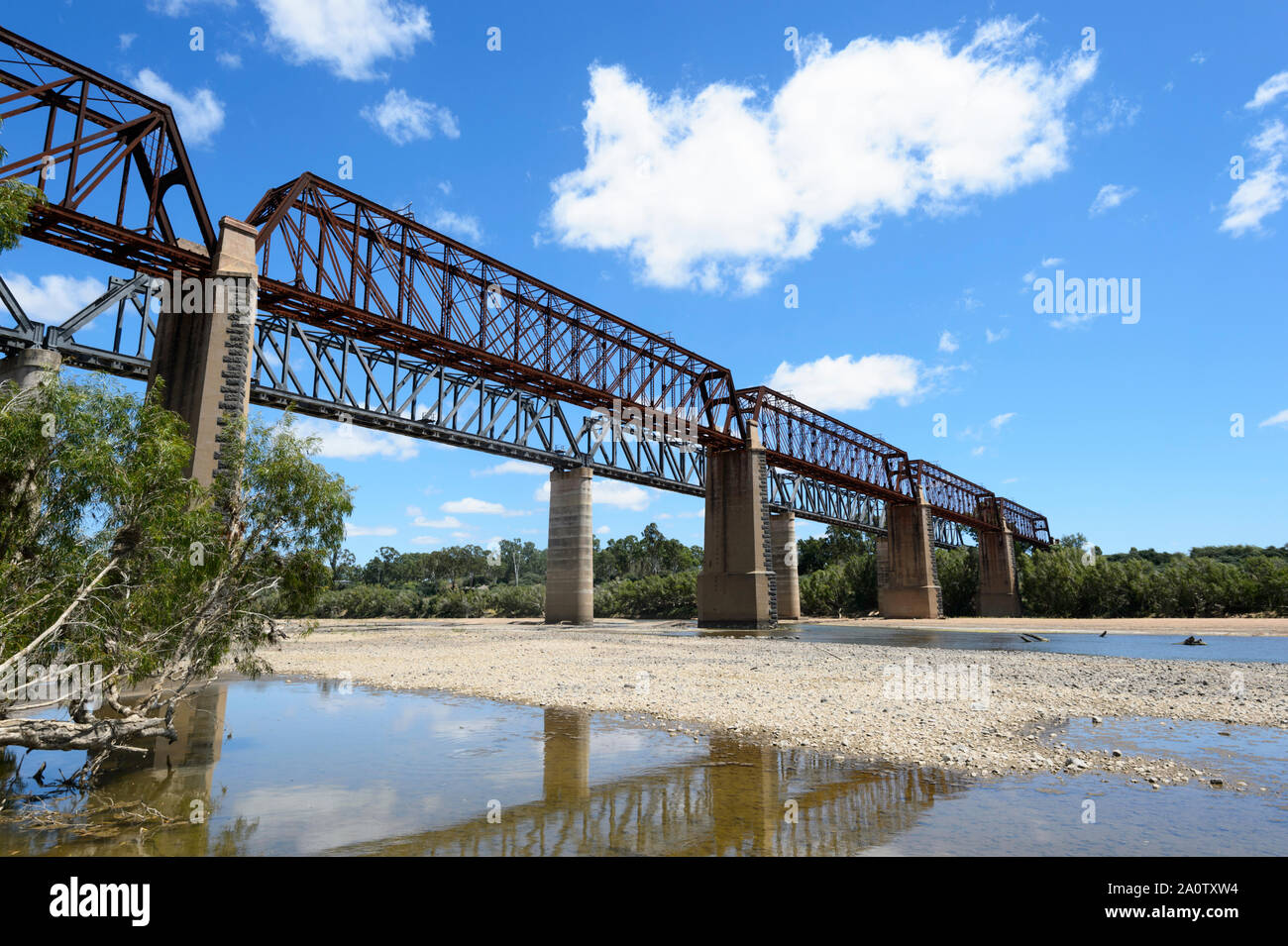 Burdekin River Rail Bridge è un patrimonio-elencati ex ponte ferroviario sul grande ferrovia settentrionale oltre il Fiume Burdekin a Macrossan, nei pressi di carta Foto Stock