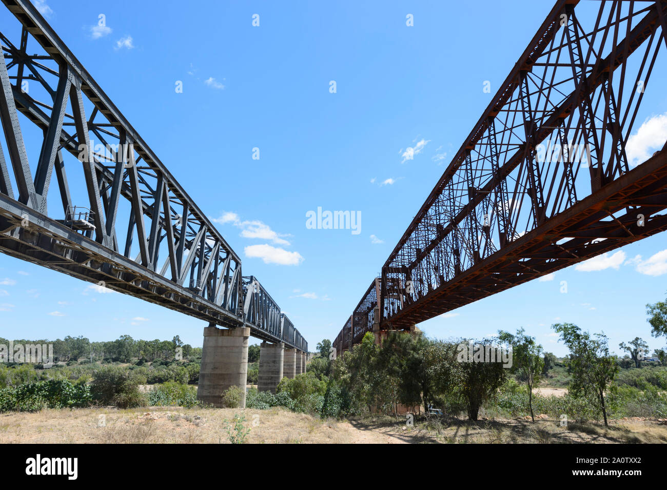 Burdekin River Rail Bridge è un patrimonio-elencati ex ponte ferroviario sul grande ferrovia settentrionale oltre il Fiume Burdekin a Macrossan, nei pressi di carta Foto Stock