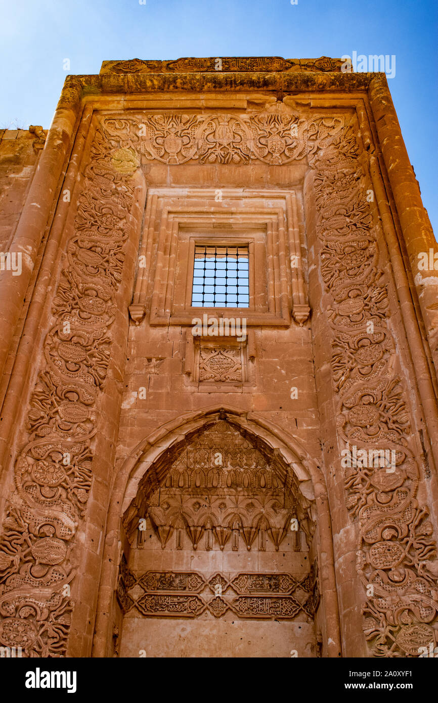 Dogubayazıt, Turchia: la porta nel cortile principale del Ishak Pasha Palace, il famoso semi-rovinato palazzo del periodo Ottomano (1685-1784) Foto Stock