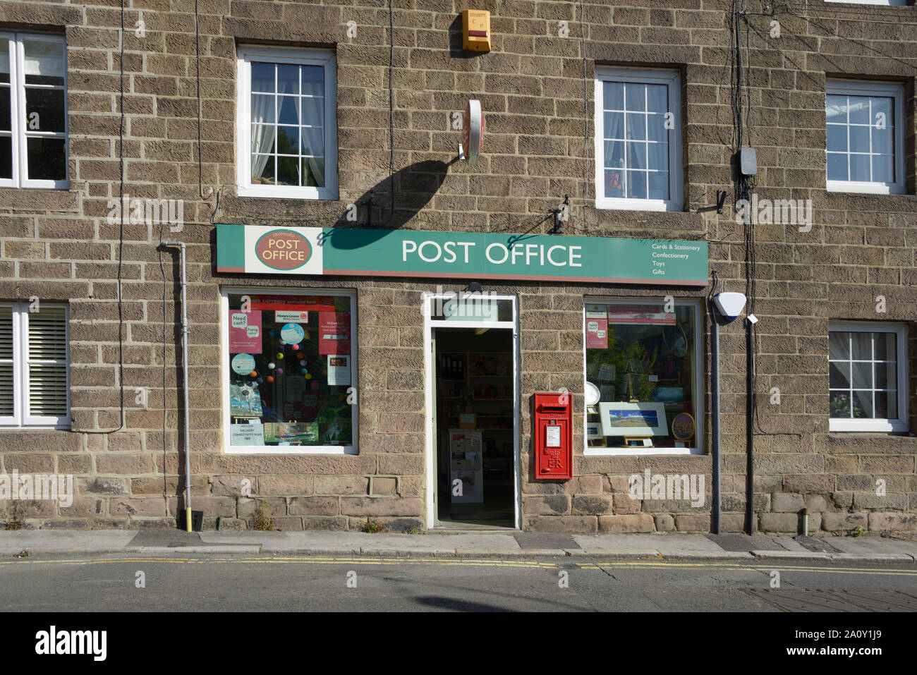 Cromford village post office, Derbyshire Foto Stock