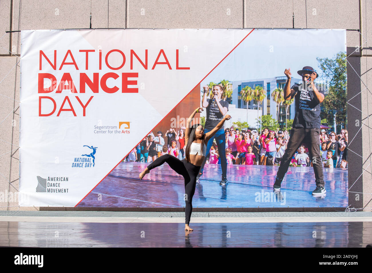 Costa Mesa, California, Stati Uniti d'America. Xxi Sep, 2019. Hannahlei Cabanilla, ''So pensate di poter Dance'' campione, a la Nazionale di Danza giorno 2019 Segerstrom al Centro per le arti. Nazionale di Danza giorno è stato lanciato da Nigel Lythgoe nel 2010 in collaborazione con la congressista Eleanor Holmes Norton. Il Segerstrom Centro per le Arti è designata la Costa Ovest posizione per il festival. Credito: Stan Sholik/ZUMA filo/Alamy Live News Foto Stock