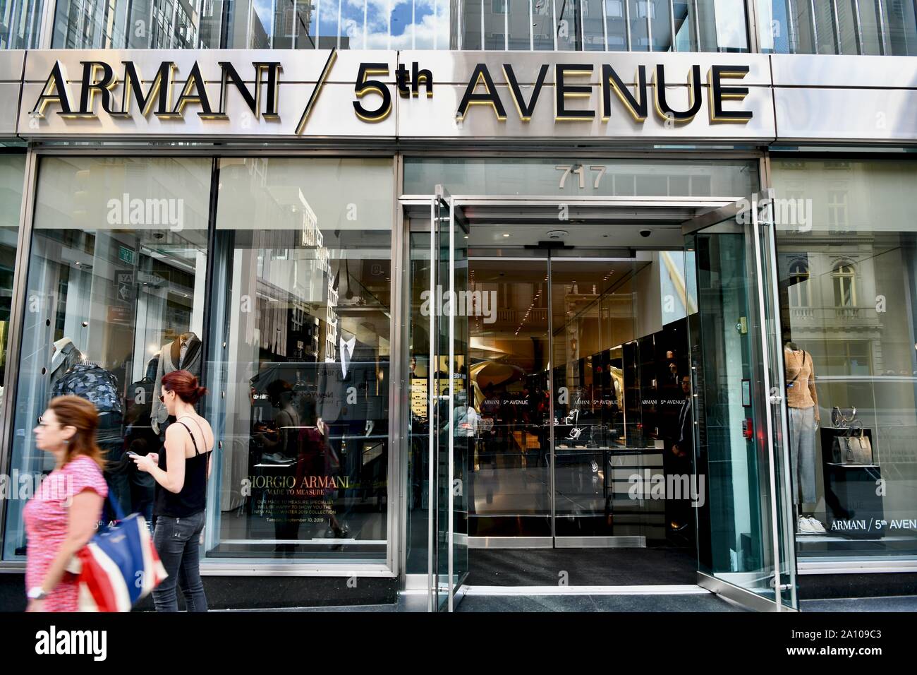 Armani Fifth Avenue, New York, Stati Uniti d'America Foto Stock