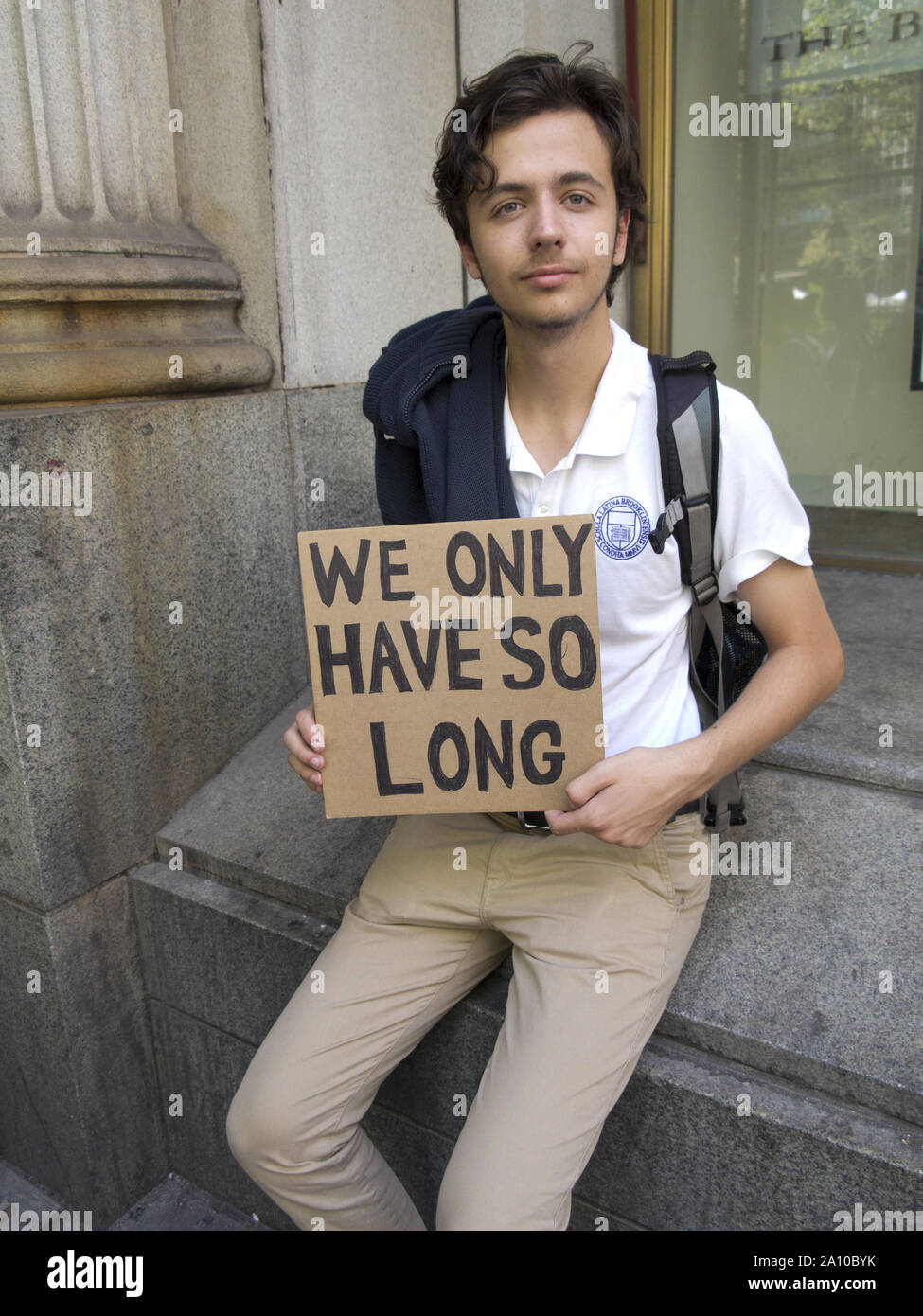 New York City, USA. 20th settembre 2019, colpo sul clima. Giovane dell'élite, la scuola di preparazione di NYC esprime la necessità di una normativa ambientale urgente. Foto Stock