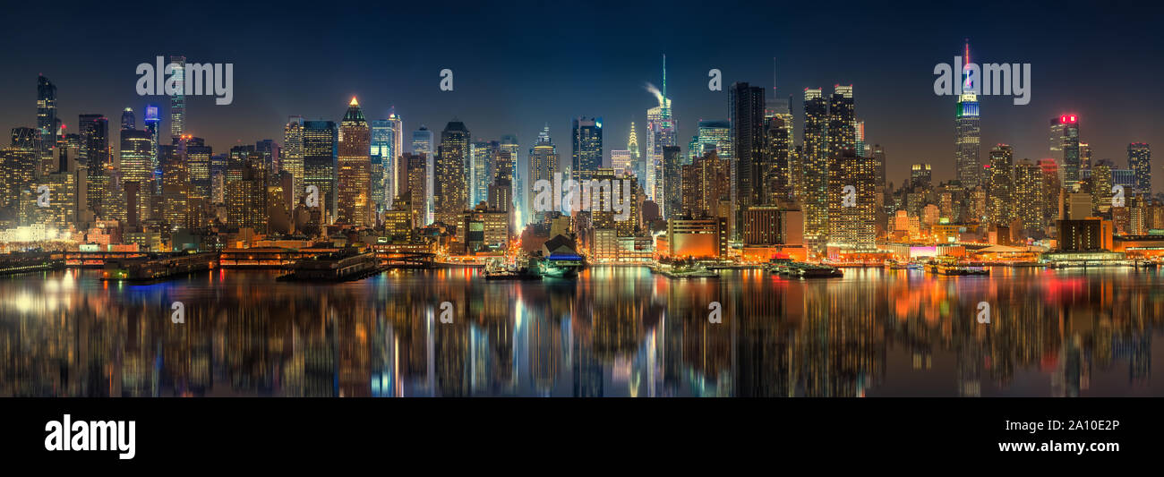 Vista su Manhattan di notte Foto Stock