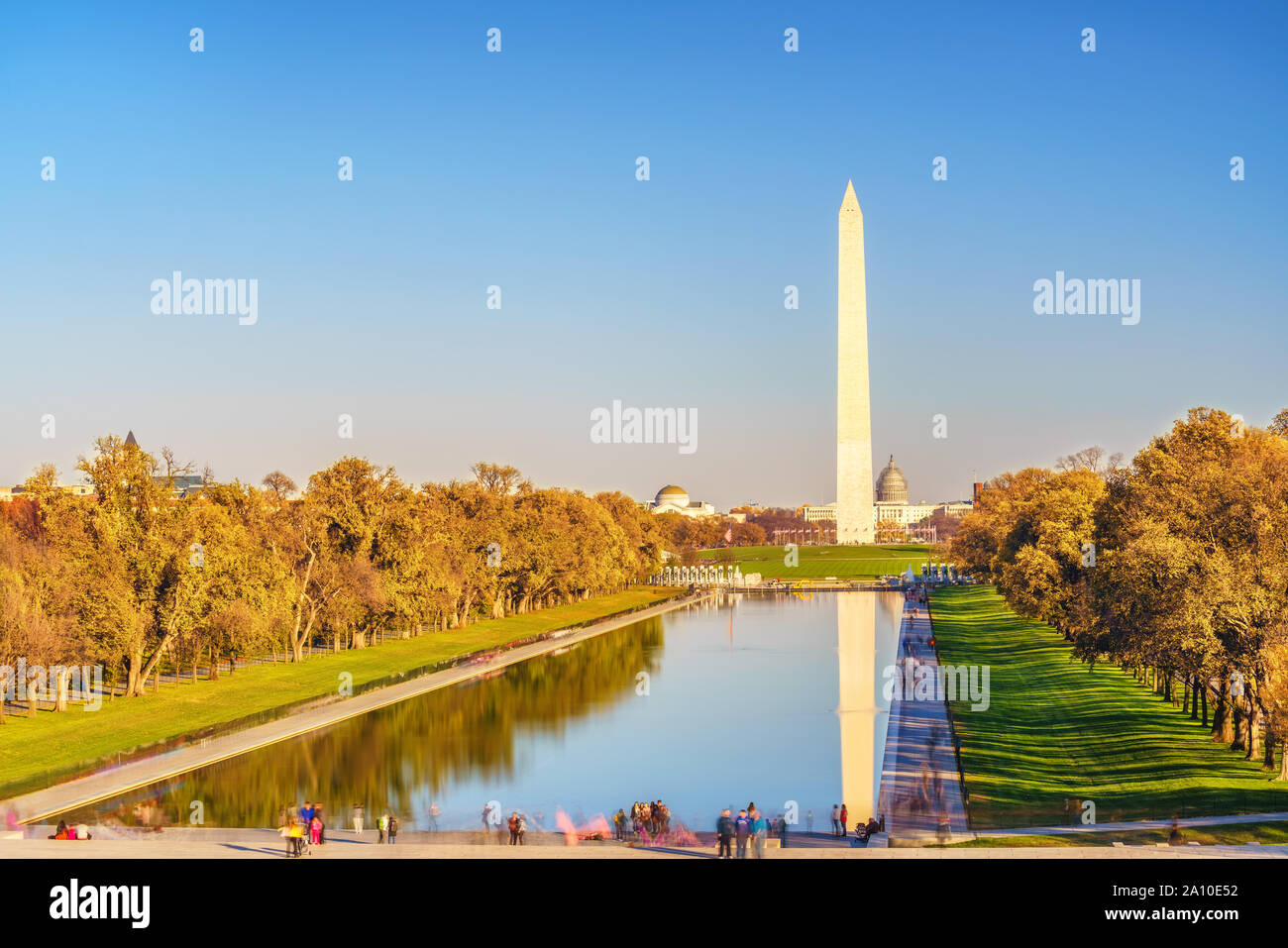 Il Monumento a Washington in autunno Foto Stock