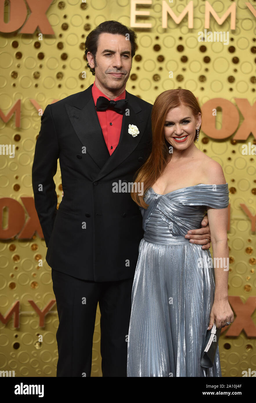 Los Angeles, Stati Uniti. Il 22 settembre, 2019. Sacha Baron Cohen e Isla Fisher arriva per la settantunesima annuale di Primetime Emmy Awards tenutosi presso il Teatro di Microsoft in downtown Los Angeles Domenica, Settembre 22, 2019. Foto di Christine masticare/UPI Credito: UPI/Alamy Live News Foto Stock