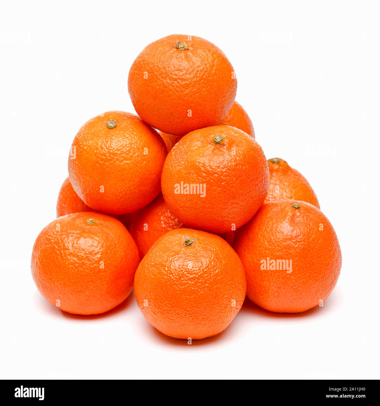 Pila di tutta le arance tagliare Foto Stock