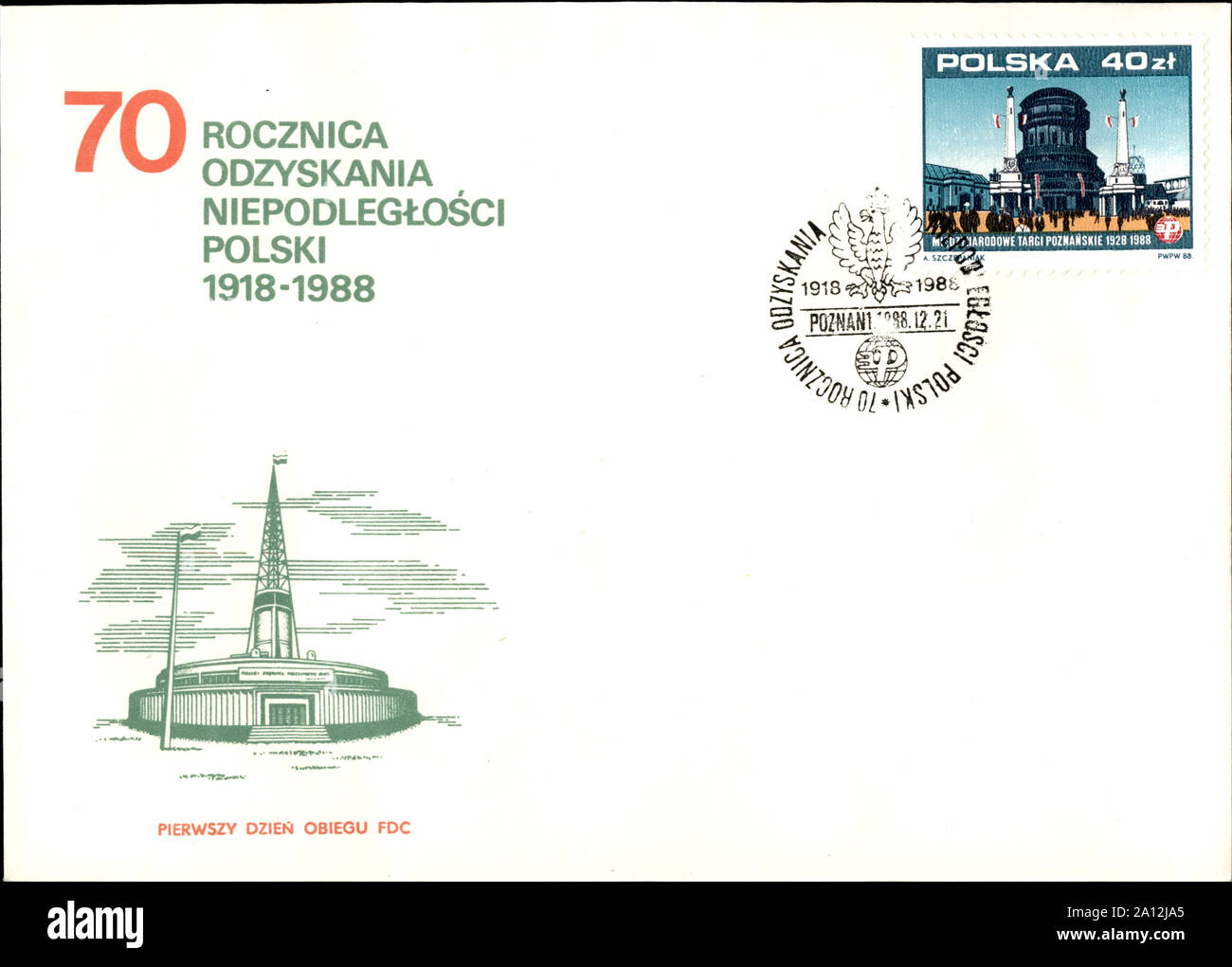 La Polonia, circa 1988: Vintage busta con francobollo per commemorare il settantesimo anniversario di riconquistare l'indipendenza Foto Stock