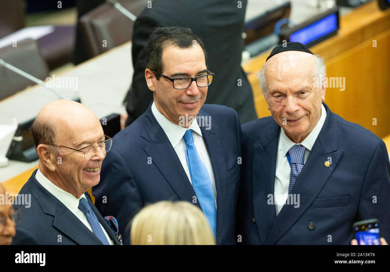 New York, NY - 23 Settembre 2019: Wilbur Ross, Steven Mnuchin e rabbino Arthur Schneier frequentare globale delle Nazioni Unite chiamata a proteggere la libertà religiosa incontro presso la sede delle Nazioni Unite Foto Stock