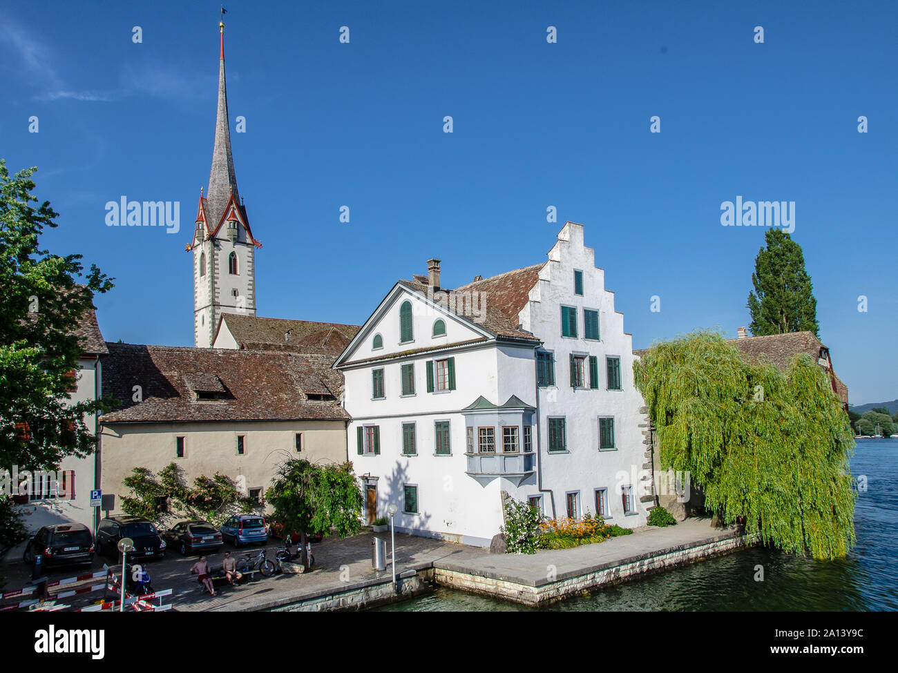 Stein am Rhein è una città storica e un comune nel cantone di Sciaffusa in Svizzera. Il centro medievale conserva l'antico piano strada Foto Stock