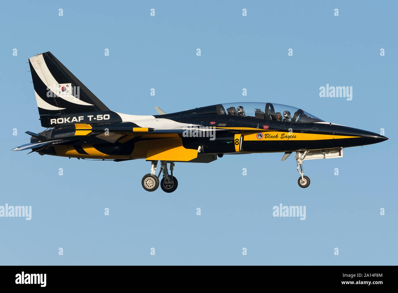 Repubblica di Corea Air Force T-50 advanced trainer di Black Eagle aerobatic team. Foto Stock