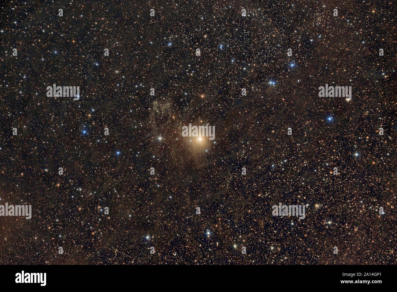 Nebula attorno alla stella essere Camelopardalis (CAM). Foto Stock