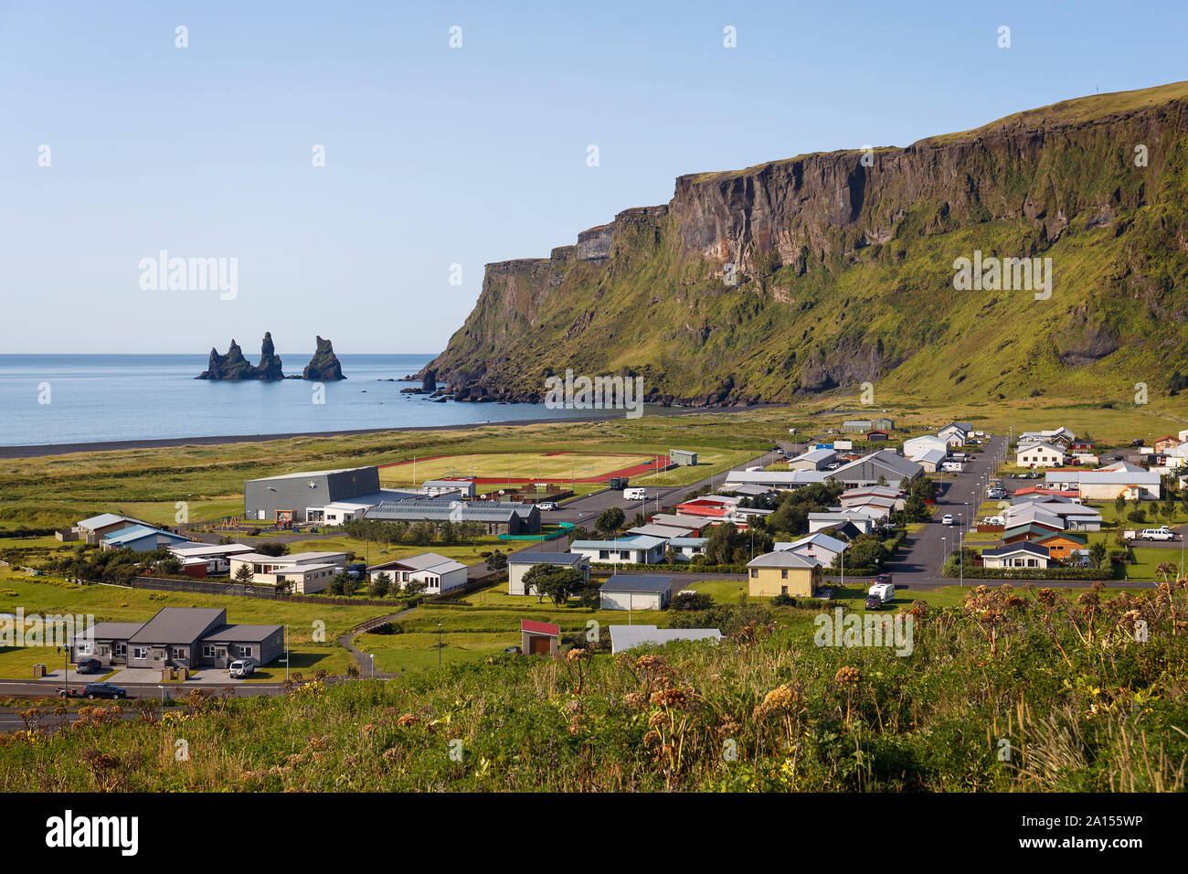 Il villaggio di Vik, vista aerea, Islanda Foto Stock