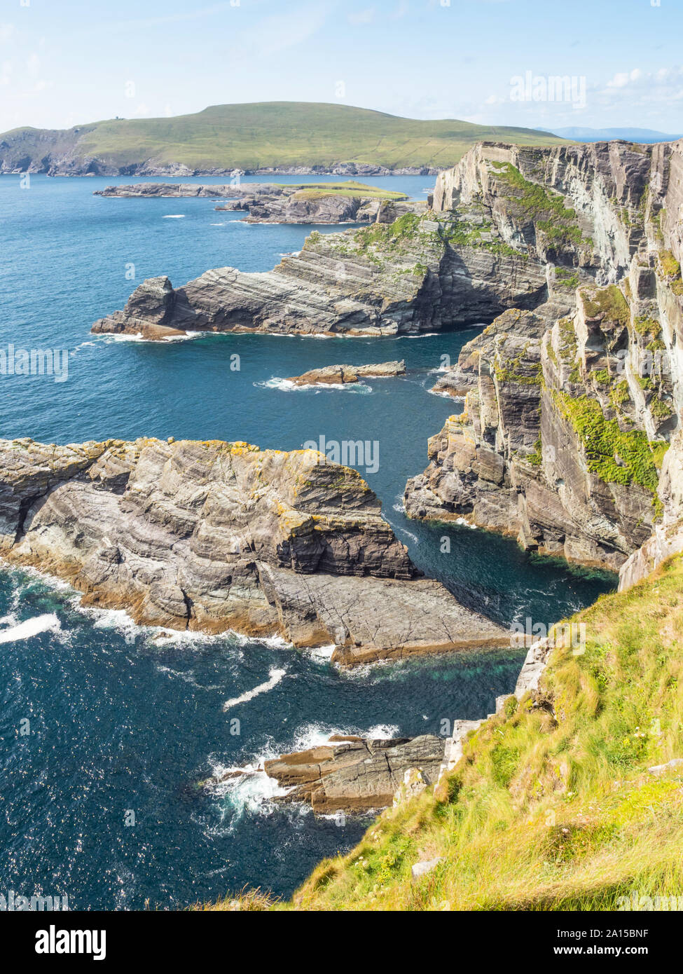 Le spettacolari scogliere di Kerry sono situati sulla costa di Skellig nella Contea di Kerry in Irlanda. Foto Stock