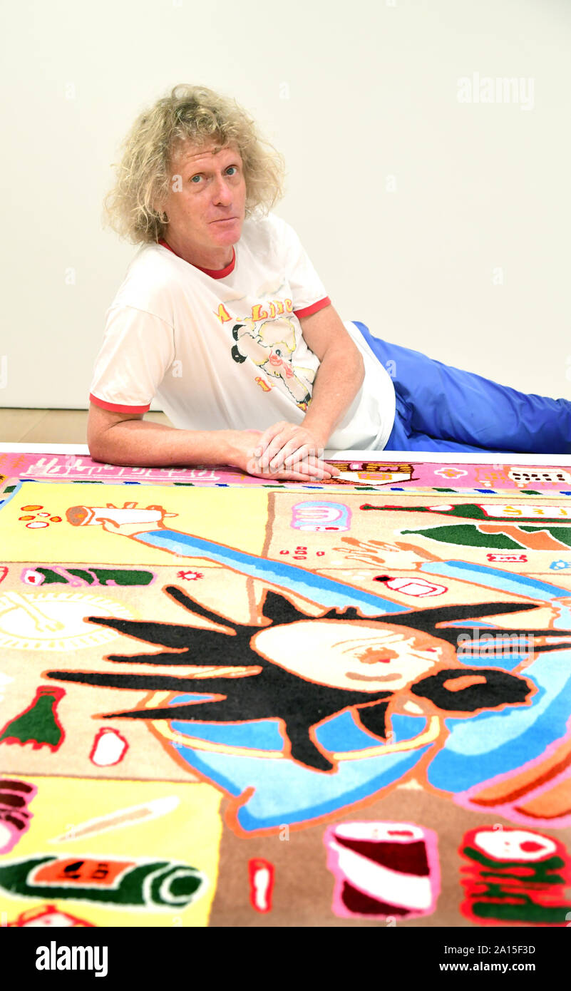 Grayson Perry lancia la sua nuova mostra Super ricca decorazione interna, con la sua moquette intitolato non guardare in basso, al Victoria Miro Gallery di Londra. Picture Data: martedì 24 settembre, 2019. Foto di credito dovrebbe leggere: Ian West/PA FILO Foto Stock
