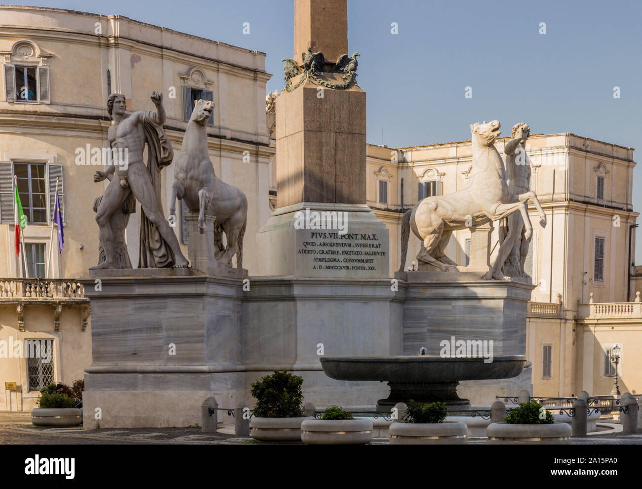 Obelisco e Fontana di Castore e Polluce, nella Piazza del Quirinale, Roma Foto Stock