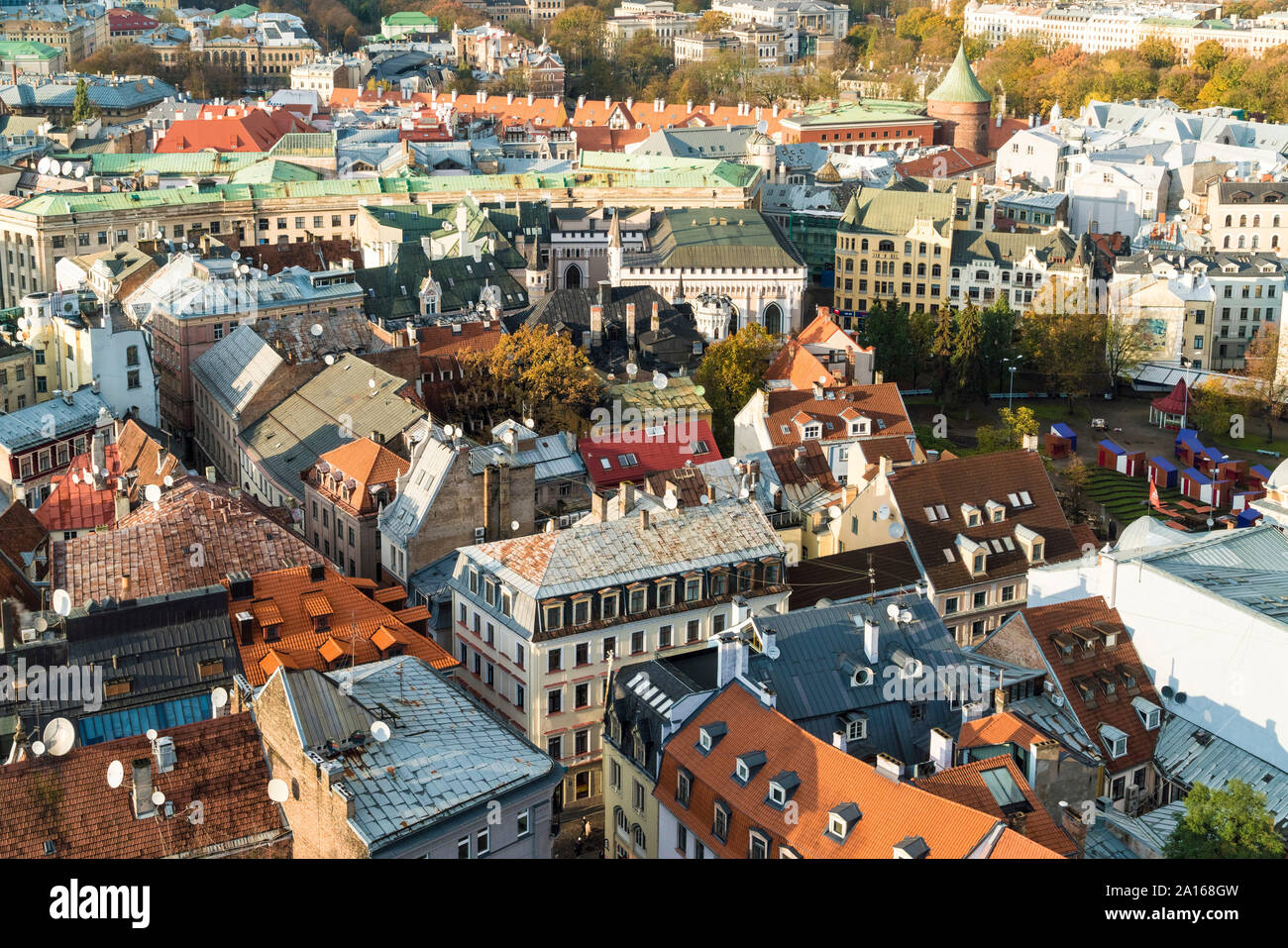 Vista della città vecchia di Riga, Lettonia Foto Stock