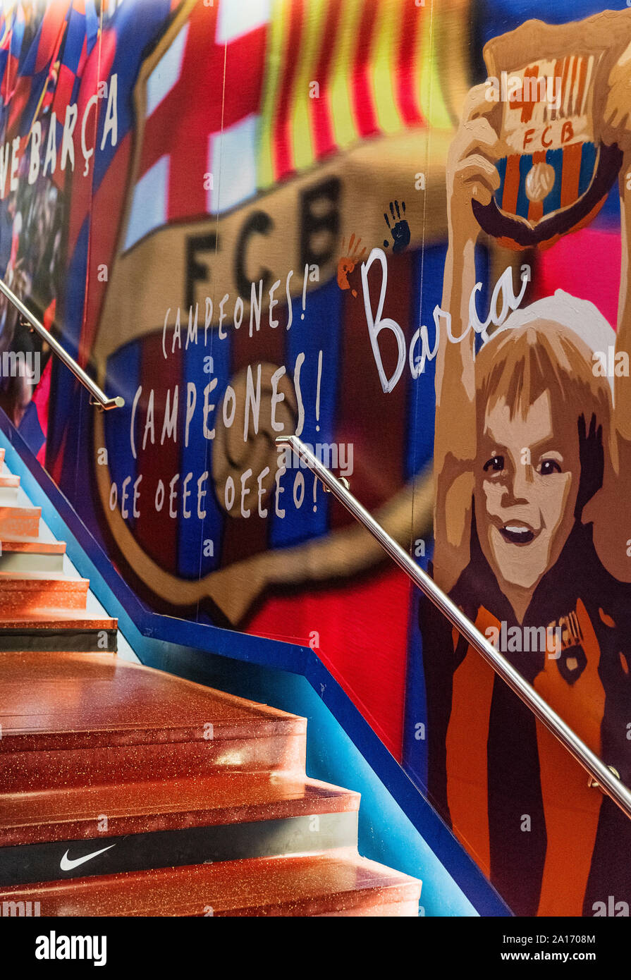 I giocatori tunnel che conduce al passo a stadio Camp Nou, Barcellona, Spagna. Foto Stock