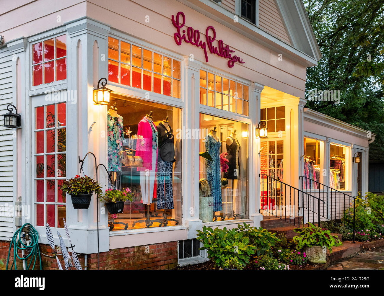 Lilly Pulitzer firma Store, Chatham, Cape Cod, Massachusetts, STATI UNITI D'AMERICA. Foto Stock Lilly Pulitzer firma Store, Chatham, Cape Cod, Massachusetts, STATI UNITI D'AMERICA. Foto Stock