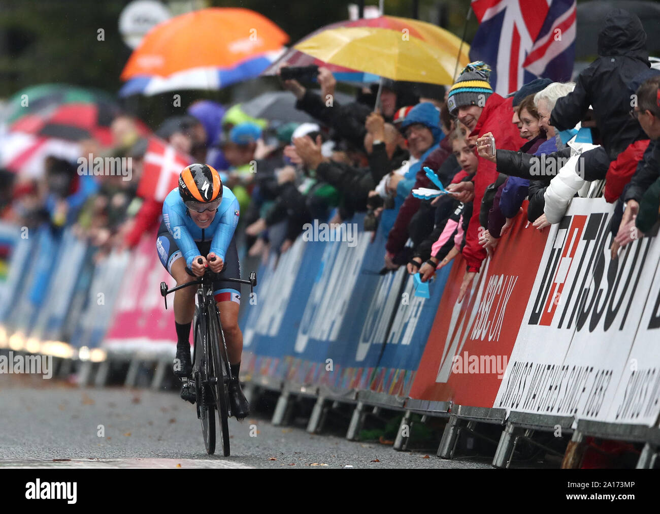 Canada's Karol-Ann Canuel durante l'Elite donne Cronometro Individuale, Ripon per Harrogate. Foto Stock