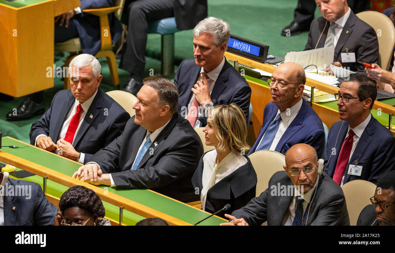 New York, NY - 24 Settembre 2019: Mike Pence, Mike Pompeo, Kelly Craft, Robert O'Brien, Wilbur Ross, Steven Mnuchin partecipare alle Nazioni Unite 74a Assemblea Generale presso la sede delle Nazioni Unite Foto Stock