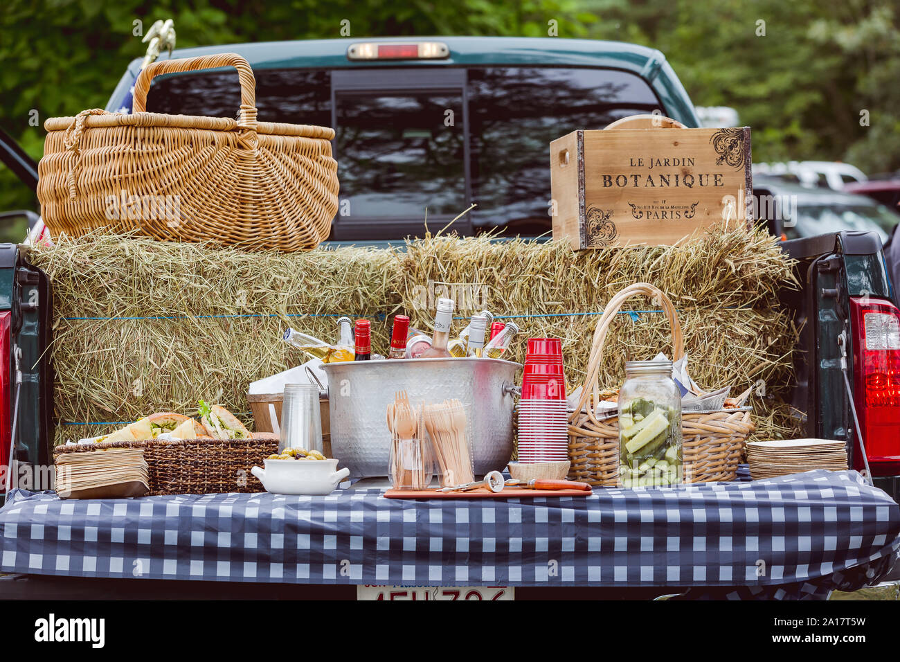 Outdoor picnic a pranzo Foto Stock