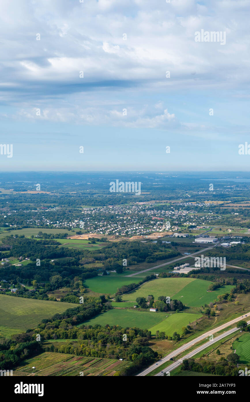 Vista aerea del Cottage Grove, Wisconsin, Blackhawk Aeroporto e Interstate 90/94. Foto Stock