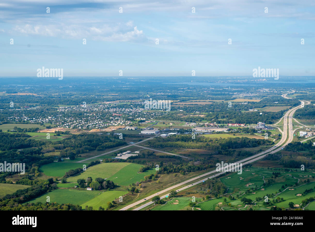Vista aerea del Cottage Grove, Wisconsin, Blackhawk Aeroporto e Interstate 90/94. Foto Stock