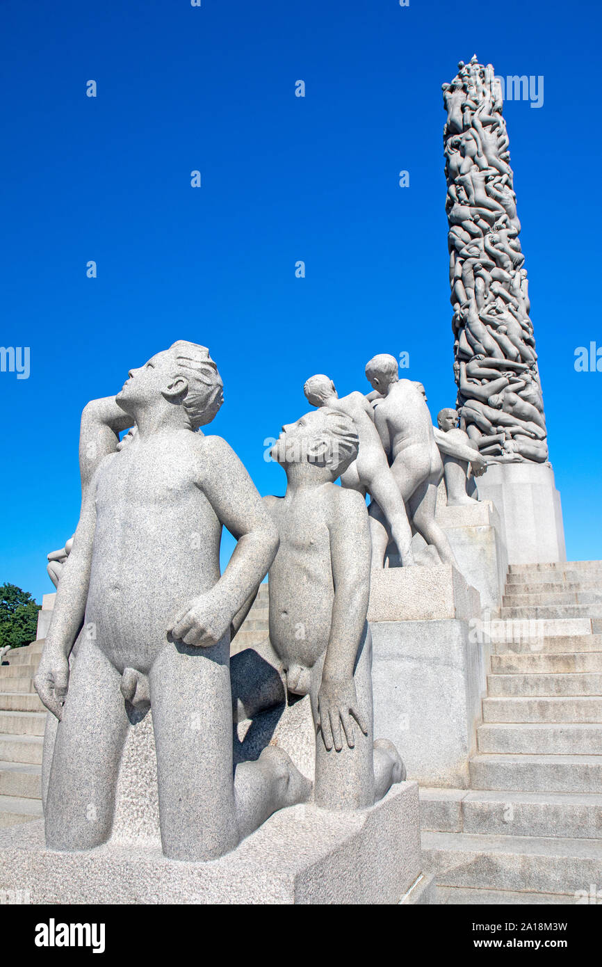 Il monolito, il fulcro di Vigeland park (Parco Frogner) Foto Stock