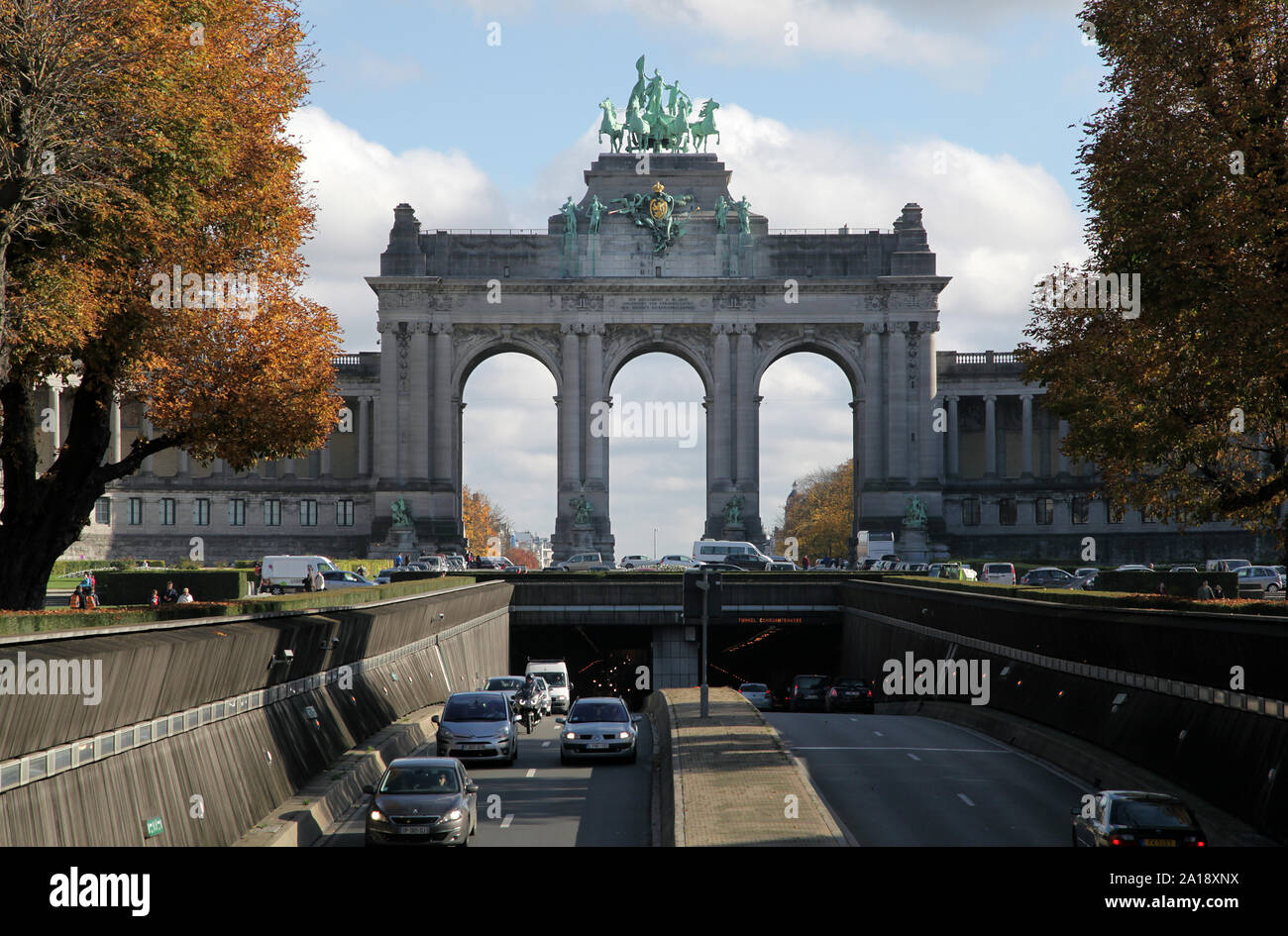 Giubileo Park Parc du Cinquantenaire.Jubelpark un grande parco pubblico nel quartiere europeo di Bruxelles Belgio Foto Stock