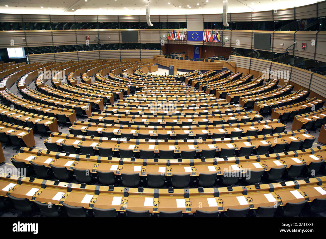 Sala conferenze del Parlamento europeo.Espace Léopold.Leopoldruimte. Bruxelles.camera legislativa dell'Unione europea. Foto Stock